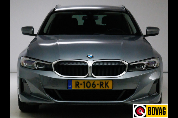 BMW 3 Serie Touring 318i 156 PK | Nieuw Model | Widescreen Navi | Led | Stoelverw. | Elec. klep | Draadloze telefoonlader, 4 cilinder motor