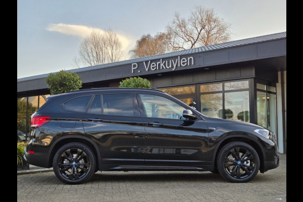 BMW X1 XDRIVE25E SPORTLINE I SPORTSTOELEN LEDER I PANORAMA I NAVIGATIE