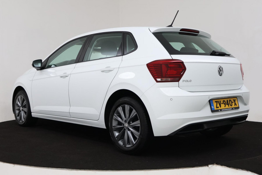 Volkswagen Polo 1.0 TSI Comfortline (DIGITALE DASHBOARD, PARKEERSENSOREN, CRUISE ADAPTIEF, NAVIGATIE, NL-AUTO, GOED ONDERHOUDEN)