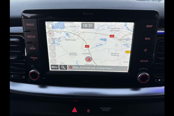 Kia Stonic 1.0 T-GDi 120pk DynamicLine Automaat/Camera/Navi/Garantie/Stuurvw/Stoelvw/CarPlay