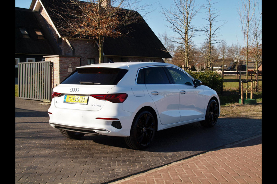 Audi A3 Sportback 30 TFSI Business edition | Apple Carplay | Cruise Control | Virtual Cockpit | Automaat | 19 inch |