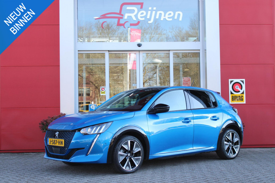 Peugeot e-208 EV GT PACK 136PK 50 kWh 3-FASE | PANORAMA DAK | ACHTERUITRIJ CAMERA | APPLE CARPLAY/ANDROID AUTO | PARKEERSENSOREN VOOR EN ACHTER | NAVIGATIE | FULL LED KOPLAMPEN | ALCANTARA BEKLEDING | KEYLESS ENTRY/START | 17" LICHTMETALEN VELGEN | DODEHOE DETECTIE | DAB+ RADIO | ADAPTIVE CRUISE CONTROL | STOEL VERWARMING |