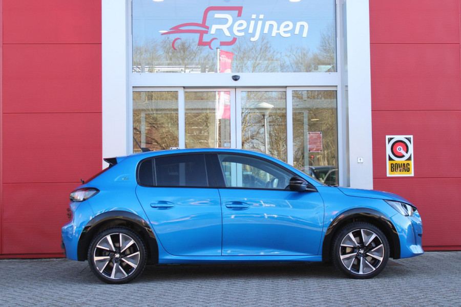 Peugeot e-208 EV GT PACK 136PK 50 kWh 3-FASE | PANORAMA DAK | ACHTERUITRIJ CAMERA | APPLE CARPLAY/ANDROID AUTO | PARKEERSENSOREN VOOR EN ACHTER | NAVIGATIE | FULL LED KOPLAMPEN | ALCANTARA BEKLEDING | KEYLESS ENTRY/START | 17" LICHTMETALEN VELGEN | DODEHOE DETECTIE | DAB+ RADIO | ADAPTIVE CRUISE CONTROL | STOEL VERWARMING |