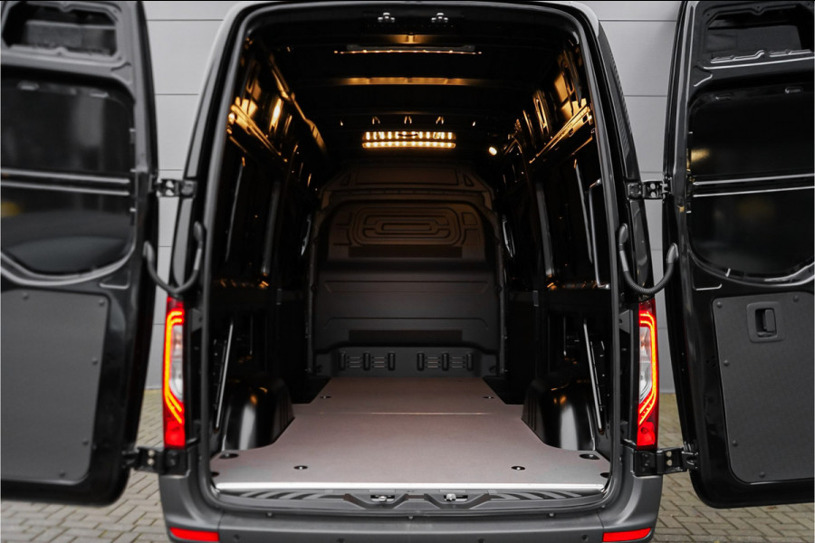 Mercedes-Benz Sprinter 319 1.9 CDI L2H2 RWD BPM Vrij Black Pack 2x Auto Schuifdeur Distronic Camera Navi Trekhaak 3.5T