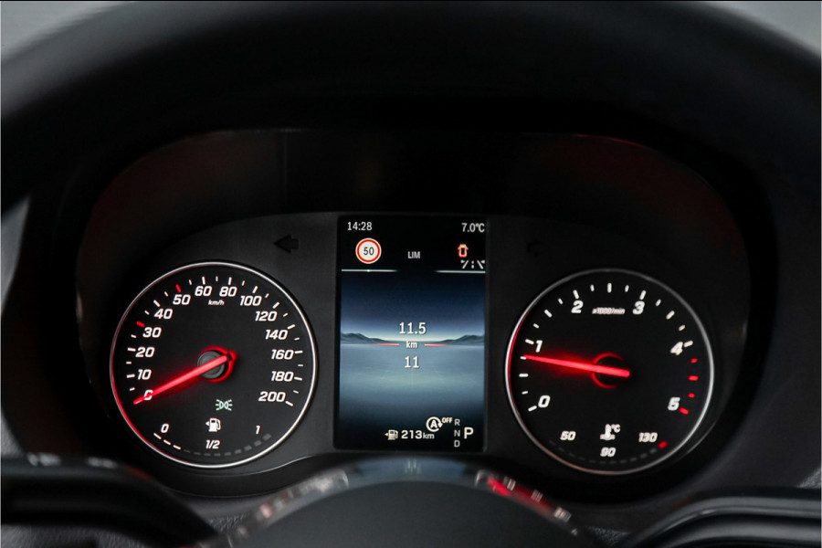 Mercedes-Benz Sprinter 319 1.9 CDI L2H2 RWD BPM Vrij Black Pack 2x Auto Schuifdeur Distronic Camera Navi Trekhaak 3.5T