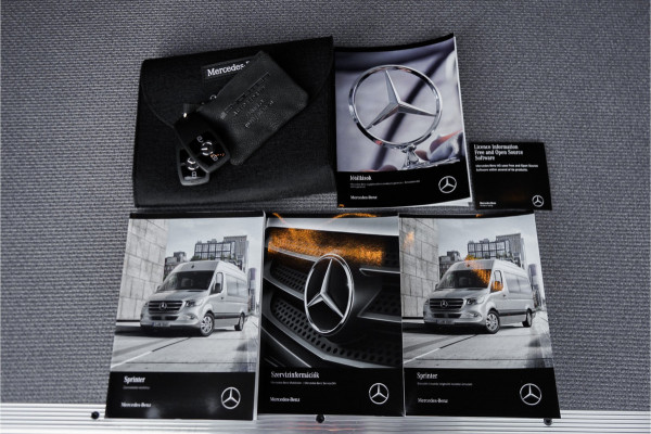 Mercedes-Benz Sprinter 319 1.9 CDI L2H1 BPM Vrij Black Pack Distronic Camera Trekhaak 3.5T