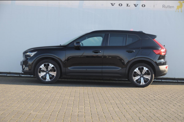 Volvo XC40 231PK Automaat Core / Stoel en stuurwielverwarming/ Google Infotainment/ 19" velgen/ Apple carplay/ Parkeersensoren met camera/ 2 zone climate control/ Bluetooth/