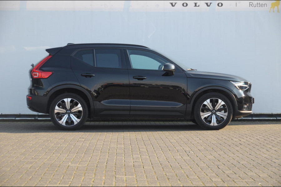 Volvo XC40 231PK Automaat Core / Stoel en stuurwielverwarming/ Google Infotainment/ 19" velgen/ Apple carplay/ Parkeersensoren met camera/ 2 zone climate control/ Bluetooth/