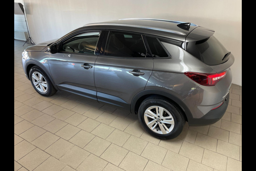 Opel Grandland X 1.2 Turbo Business Executive AUTOMAAT AIRCO NAVI CRUISE STOELVERW CENT VERG PRIVACYGLAS VELGEN ZEER NETTE AUTO