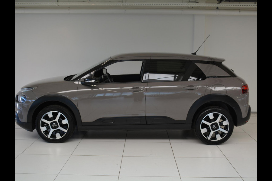 Citroën C4 Cactus 1.2 Turbo 110pk Shine | 4 seizoenenband | Navigatie |