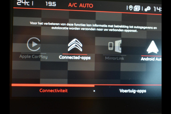 Citroën C4 Cactus 1.2 Turbo 110pk Shine | 4 seizoenenband | Navigatie |