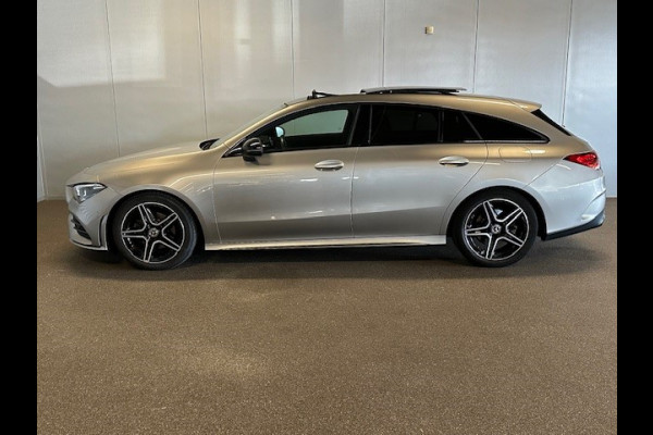 Mercedes-Benz CLA-Klasse Shooting Brake 180 AMG STYLING-PANORAMA-NIGHT-SFEER-WIDESCREEN-DODEHOEK-COMPL.