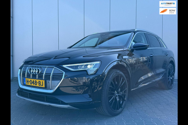 Audi e-tron E-tron 50 quattro Launch edition plus 71 kWh / Pano / Leder / Camera