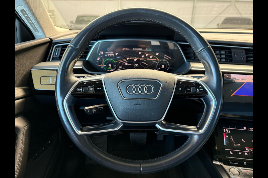 Audi e-tron E-tron 50 quattro Launch edition plus 71 kWh / Pano / Leder / Camera