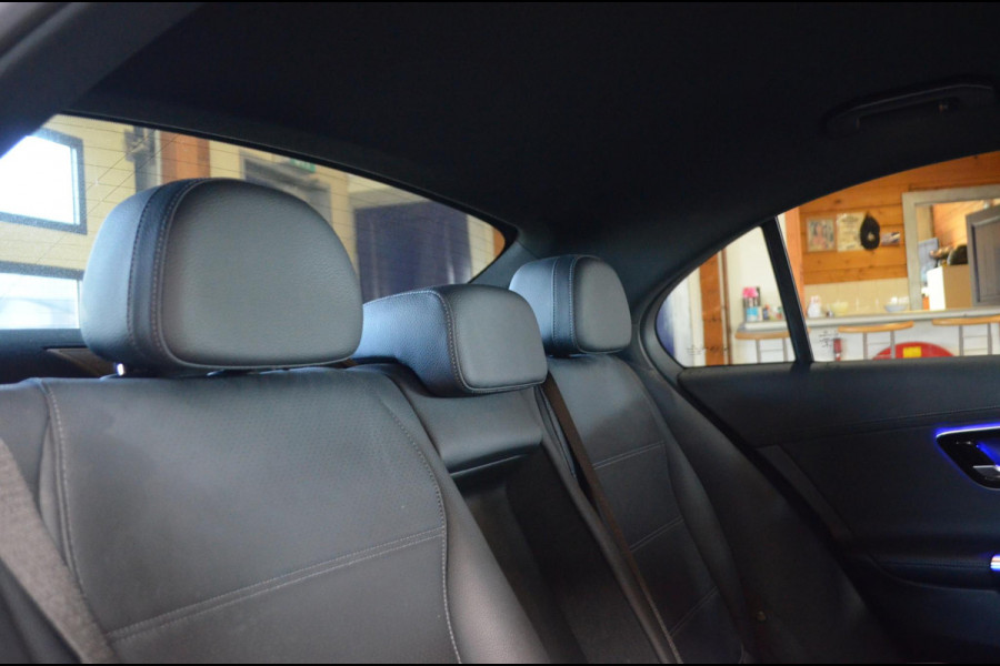Mercedes-Benz C-Klasse 200 4MATIC AMG Line