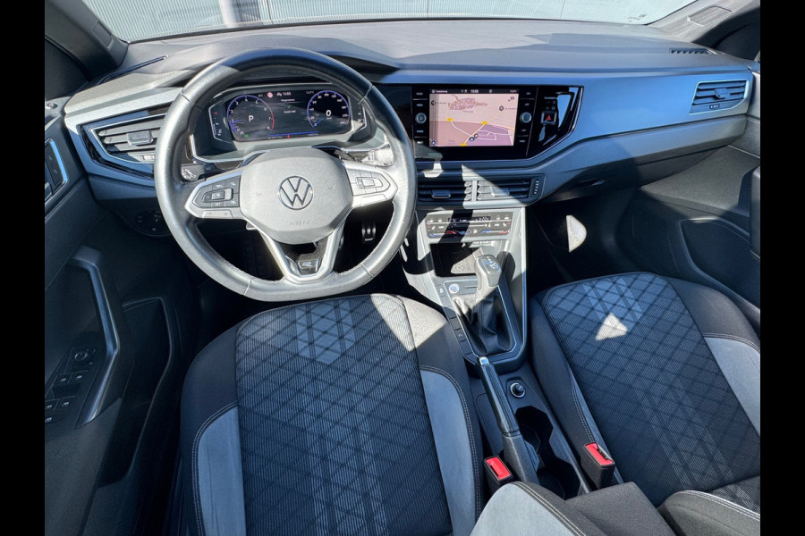 Volkswagen Taigo 1.0 TSI * R-Line * Apple car play * Panodak * Camera *