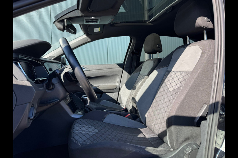 Volkswagen Taigo 1.0 TSI * R-Line * Apple car play * Panodak * Camera *