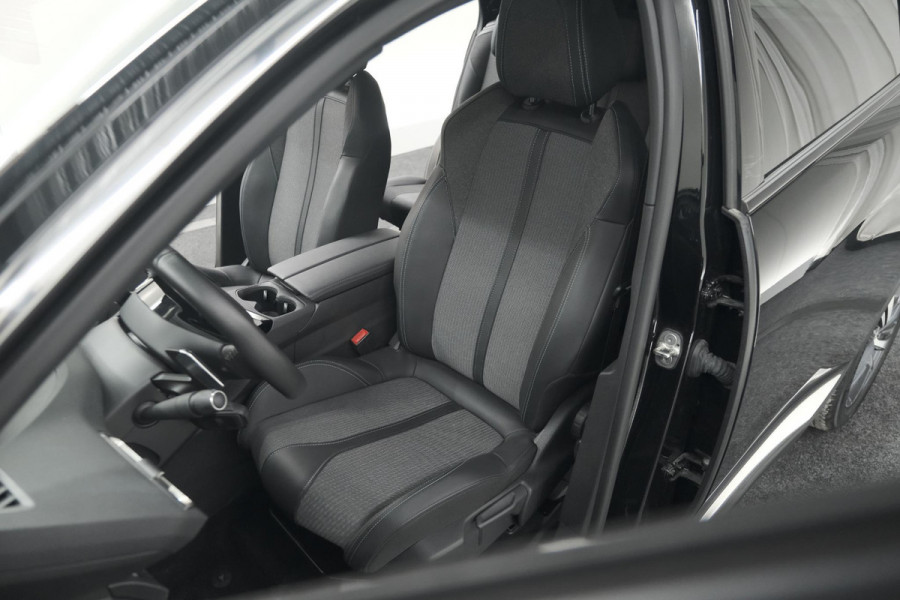 Peugeot 5008 Hybrid 136 e-DSC6 Allure | Camera | Apple Carplay | Navigatie | Parkeersensoren