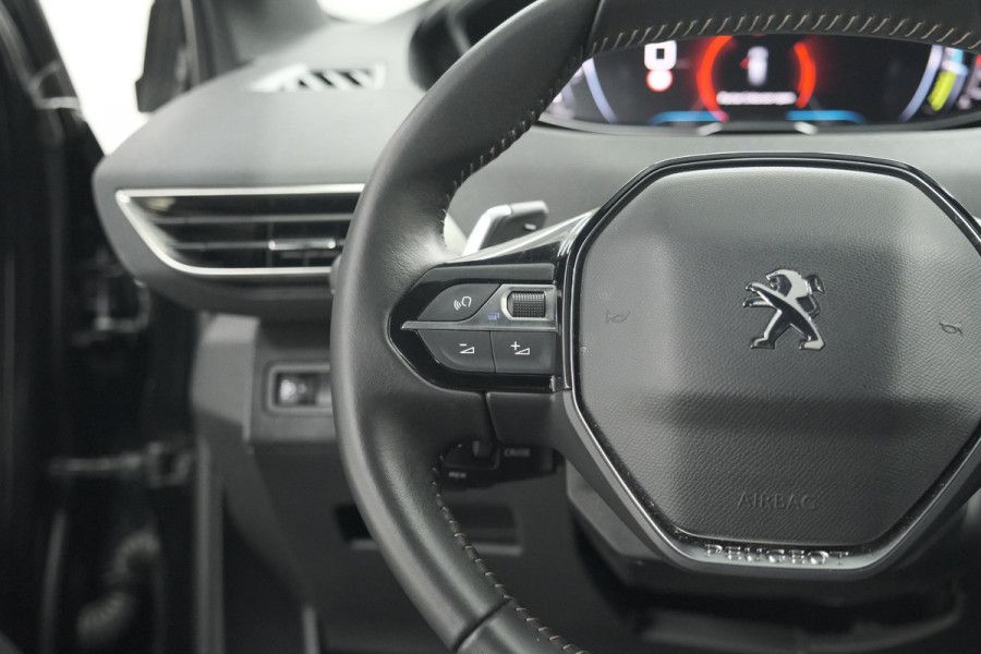 Peugeot 5008 Hybrid 136 e-DSC6 Allure | Camera | Apple Carplay | Navigatie | Parkeersensoren
