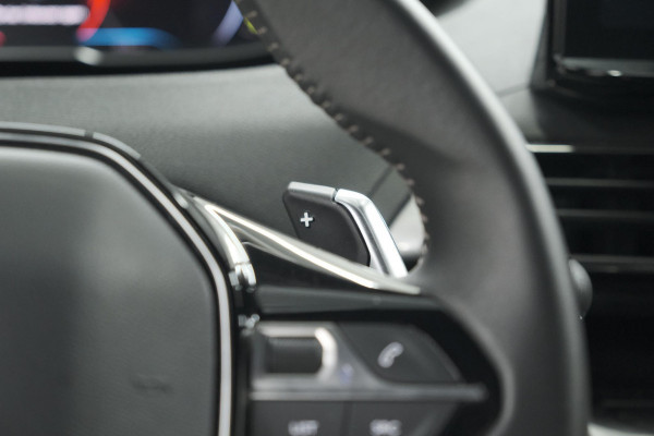 Peugeot 5008 Hybrid 136 e-DSC6 Allure | Camera | Apple Carplay | Navigatie | Parkeersensoren