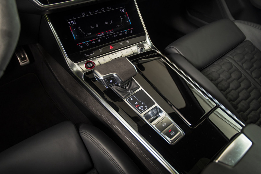 Audi RS6 TFSI quattro CERAMIC-22″-PANO-B&O