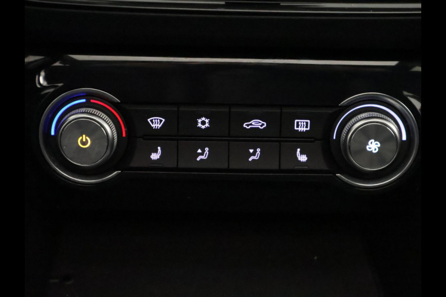 MG ZS EV Black Luxury 45 kWh | Navigatie | Schuif-/Kanteldak | Leder |
