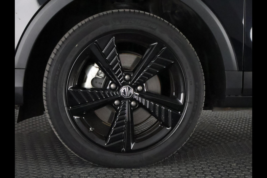 MG ZS EV Black Luxury 45 kWh | Navigatie | Schuif-/Kanteldak | Leder |