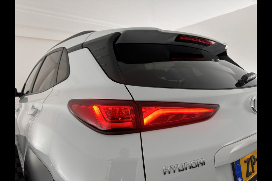 Hyundai Kona EV Premium 64 kWh (INCL-BTW) *FULL-LEATHER | HEAD-UP | FULL-LED | NAVI-FULLMAP | DAB | ADAPTIVE-CRUISE | KRELL-AUDIO | KEYLESS | CAMERA | BLIND-SPOT | LANE-ASSIST | DIGI-COCKPIT | COMFORT-SEATS | 17''ALU*