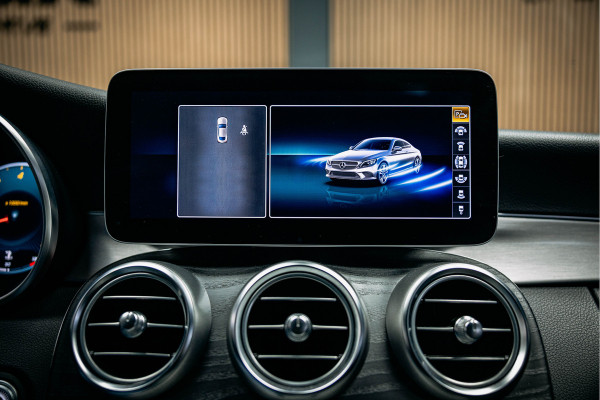 Mercedes-Benz C-Klasse Coupé 300 Premium Plus Pack Uiterst nette C 300 Coupe