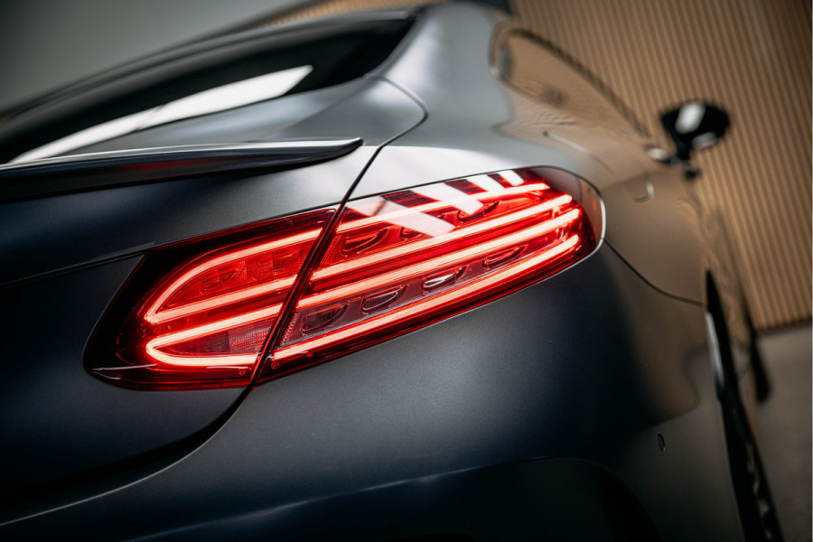 Mercedes-Benz C-Klasse Coupé 300 Premium Plus Pack Uiterst nette C 300 Coupe