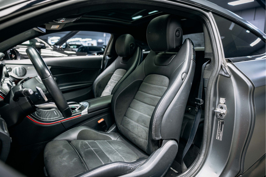 Mercedes-Benz C-Klasse Coupé 300 Premium Plus Pack Uiterst nette C 300 Coupe
