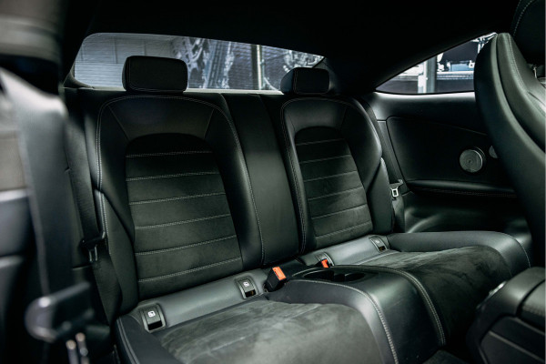 Mercedes-Benz C-Klasse Coupé 300 Premium Plus Pack Uiterst nette C 300 Coupe