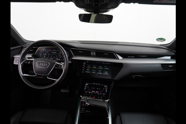 Audi e-tron 55 Quattro 95kWh 408PK S-Edition Pano-dak. Leder Apple Carplay Luchtvering 360° Camera's Assistentie Pakket Matrix LED koplampen Stoelverwarming Assistentiepakket 'City' Kruising-assistent Fase 3 Laden