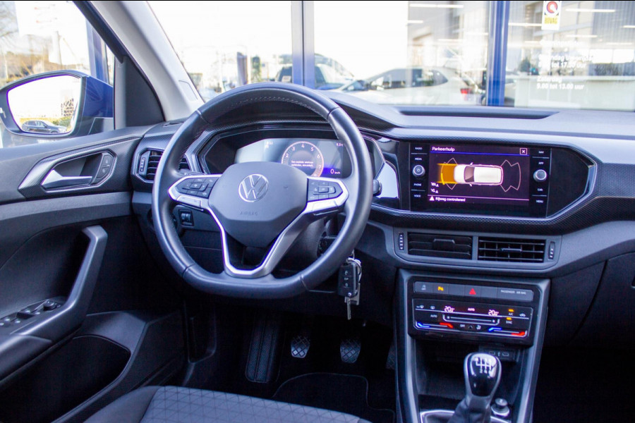 Volkswagen T-Cross 1.0 TSI Life | Prijs rijklaar incl. 12 mnd garantie | LMV Climate control DAB Carplay PDC