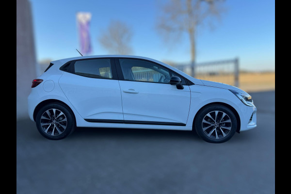 Renault Clio 1.0 TCe Equilibre AUTOMAAT / NAVIGATIE / STOELVERWARMING / BLUETOOTH / LED / LMV / CRUISE