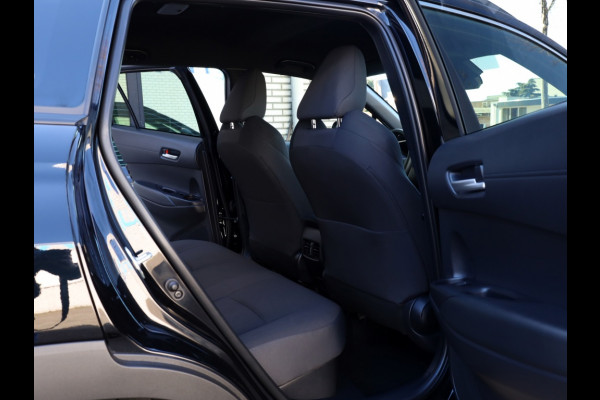 Toyota Corolla Cross Hybrid 140 Style | El. Achterklep | Stoel/Stuurwielverwarming