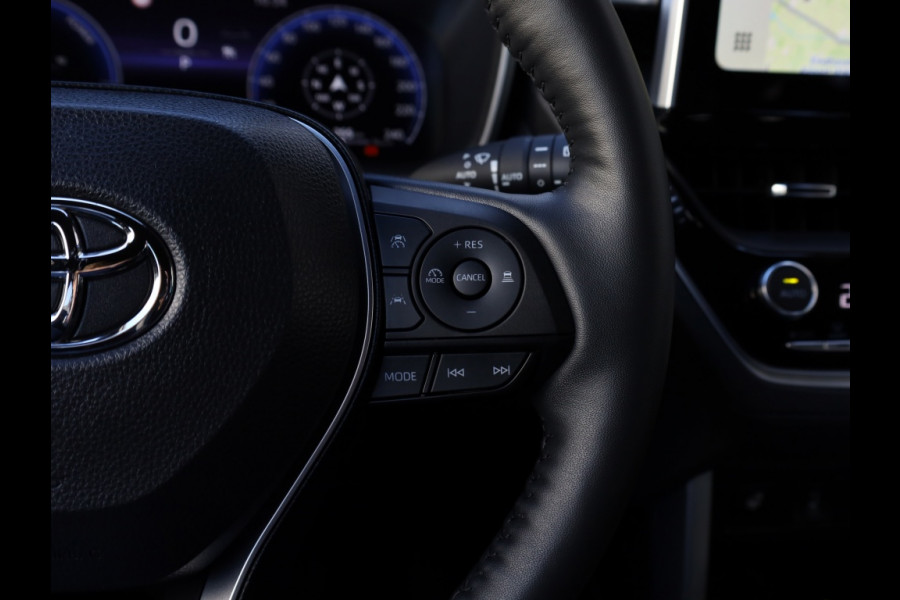 Toyota Corolla Cross Hybrid 140 Style | El. Achterklep | Stoel/Stuurwielverwarming