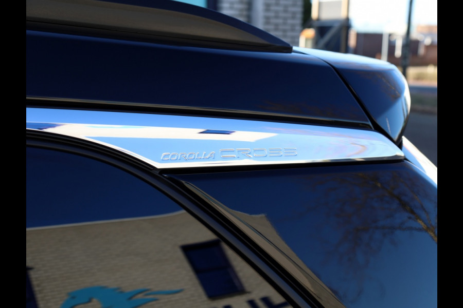 Toyota Corolla Cross Hybrid 140 Style | El. Achterklep | Stoel/Stuurwielverwarming