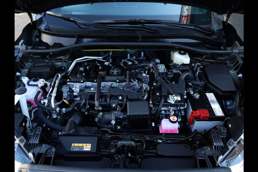 Toyota Corolla Cross Hybrid 140 Style | El. Achterklep | Stoel/Stuurwielverwarming