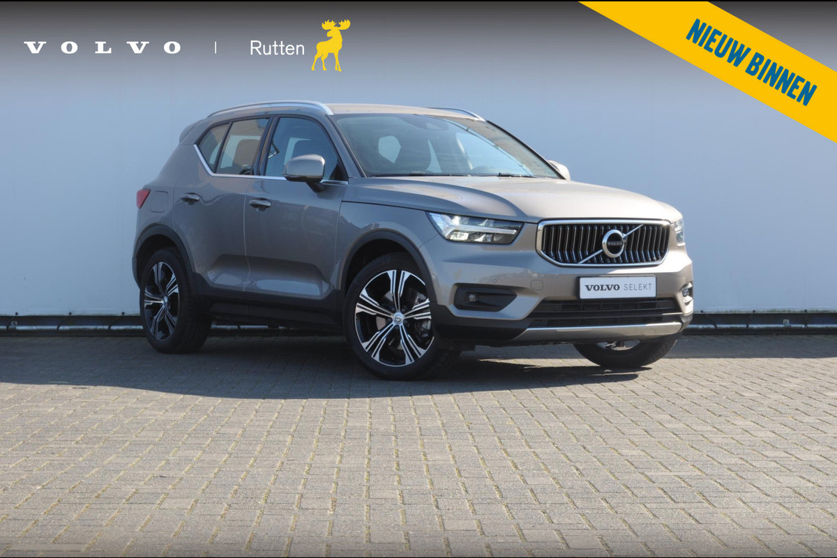 Volvo XC40 T5 262PK Recharge Inscription / Adaptieve cruise control / BLIS / Trekhaak / Stoel en stuurwielverwarming / Parkeersensoren met camera / Apple CarPlay / Keyless entry / Elektrische stoelen