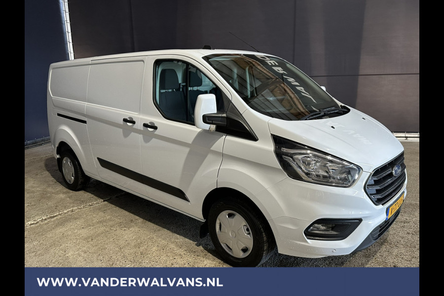 Ford Transit Custom 2.0 TDCI 131pk L2H1 Euro6 Airco | LED | Cruisecontrol | Verwarmde voorruit Bijrijdersbank, 2800kg trekvermogen, parkeersensoren