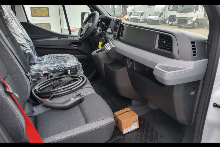 Renault Master ELECTRIC E-TECH Z.E. 87 KW - L2H2 GESLOTEN - 2000 KG. TREKGEWICHT - V-40-LRF