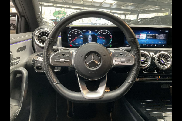 Mercedes-Benz A-Klasse 250 e AMG Pano El-zetels HUD Night m-LED