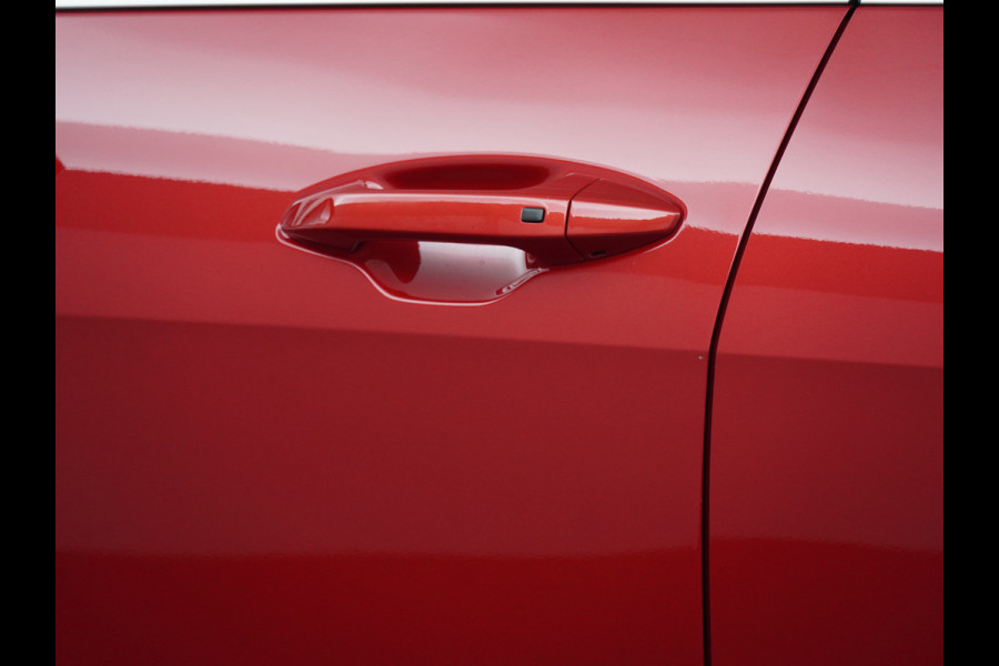 Kia Sportage 1.6 T-GDi Hybrid DynamicPlusLine Apple Carplay/Android Auto - Cruise Control - Dodehoek Detector - Schuif/Kantel Dak  - Voorstoelen Verwarmd Fabrieksgarantie tot 02-2031