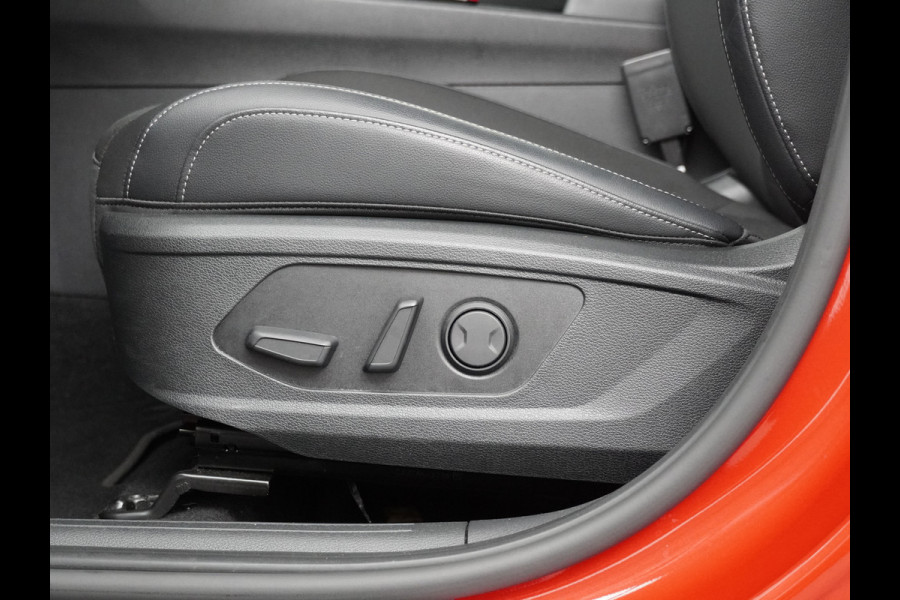 Kia Sportage 1.6 T-GDi Hybrid DynamicPlusLine Apple Carplay/Android Auto - Cruise Control - Dodehoek Detector - Schuif/Kantel Dak  - Voorstoelen Verwarmd Fabrieksgarantie tot 02-2031