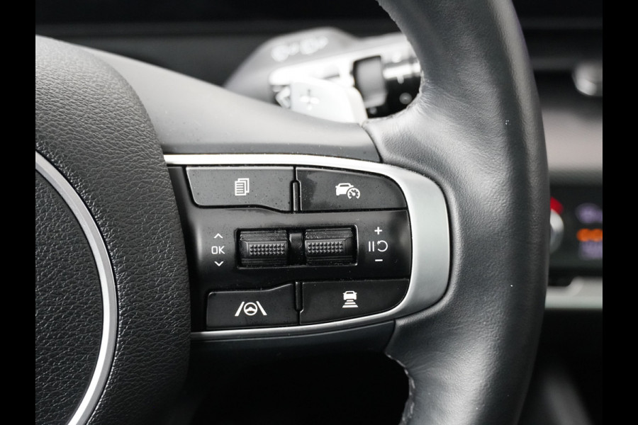 Kia Sportage 1.6 T-GDi Hybrid DynamicPlusLine Apple Carplay/Android Auto - Cruise Control - Dodehoek Detector - Schuif/Kantel Dak  - Voorstoelen Verwarmd Fabrieksgarantie tot 02-2031