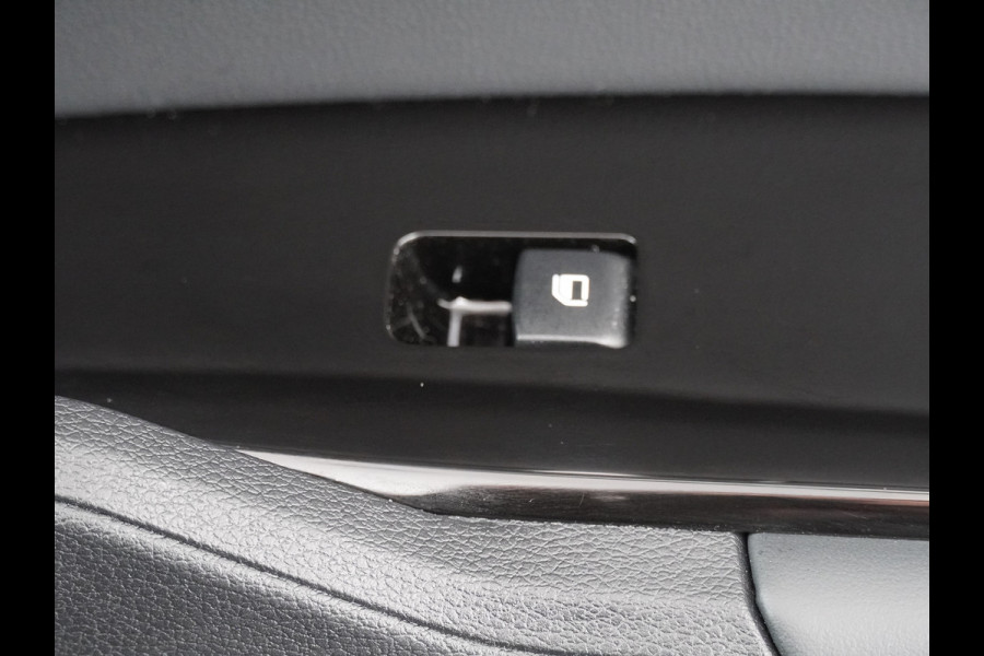 Kia Sportage 1.6 T-GDi Hybrid DynamicPlusLine Apple Carplay/Android Auto - Cruise Control - Dodehoek Detector - Schuif/Kantel Dak  - Voorstoelen Verwarmd Fabrieksgarantie tot 02-2031