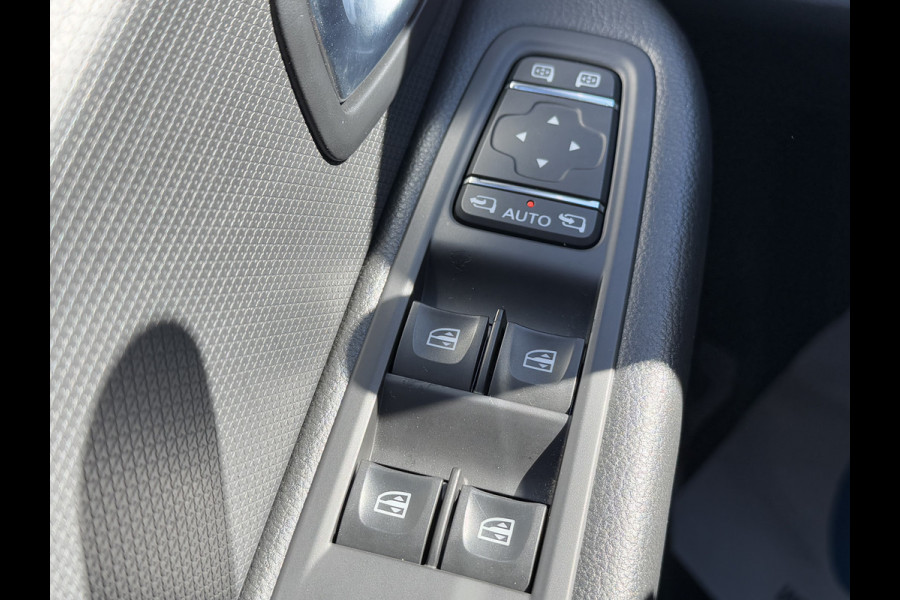 Renault Clio BWJ 2019 | 0.9 TCe 90PK Limited | CLIMA | NAVI | CRUISE | PDC | CARPLAY |