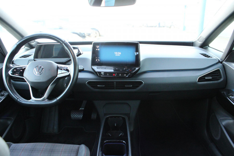 Volkswagen ID.3 PRO 58 kWh | grote accu + snelladen! | Lichtmetaal 20'' | Parkeersensoren | Stoelverwarming |