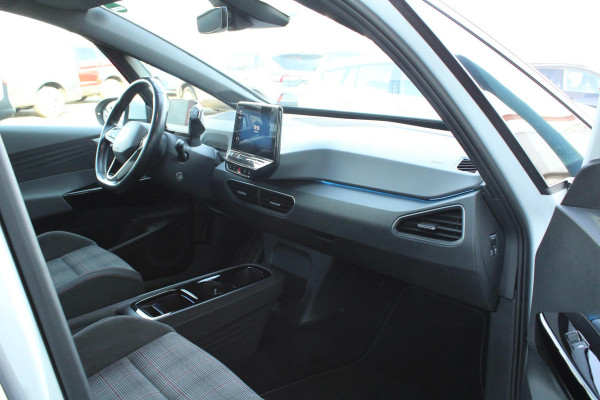 Volkswagen ID.3 PRO 58 kWh | grote accu + snelladen! | Lichtmetaal 20'' | Parkeersensoren | Stoelverwarming |